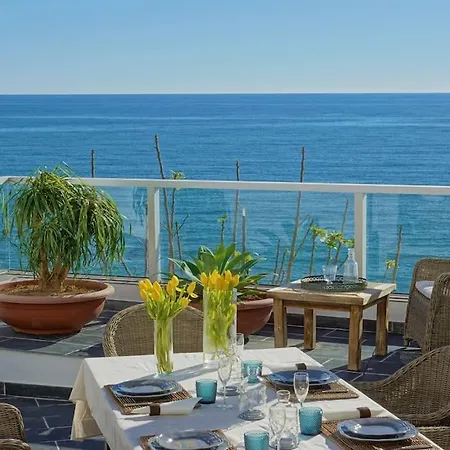 Casa Coelho - Jacuzzi Rooftop- Frente Mar- Chic 알부페이라