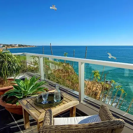 Casa Coelho - Jacuzzi Rooftop- Frente Mar- Chic 4* 알부페이라